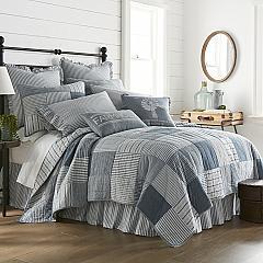Sawyer Mill Blue California King Quilt 130Wx115L