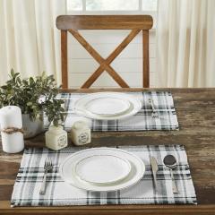 84162-Harper-Plaid-Green-White-Placemat-Set-of-2-Fringed-13x19-image-1