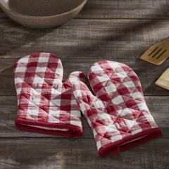 84837-Annie-Buffalo-Check-Red-Oven-Mitt-Set-of-2-image-1